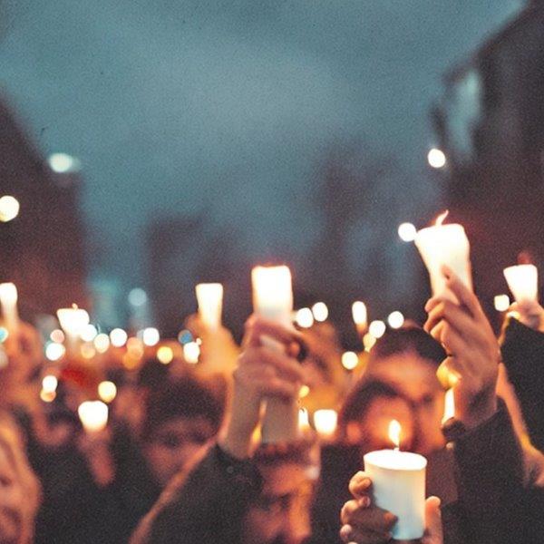 Public Mourning Death of the Pope