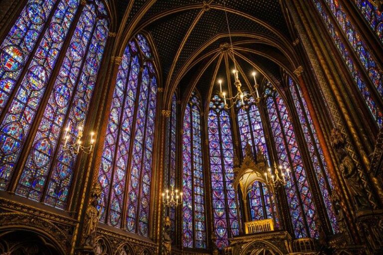 Why do Churches Have Stained Glass? – christianapostles.com